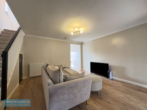 Sitting Room- click for photo gallery